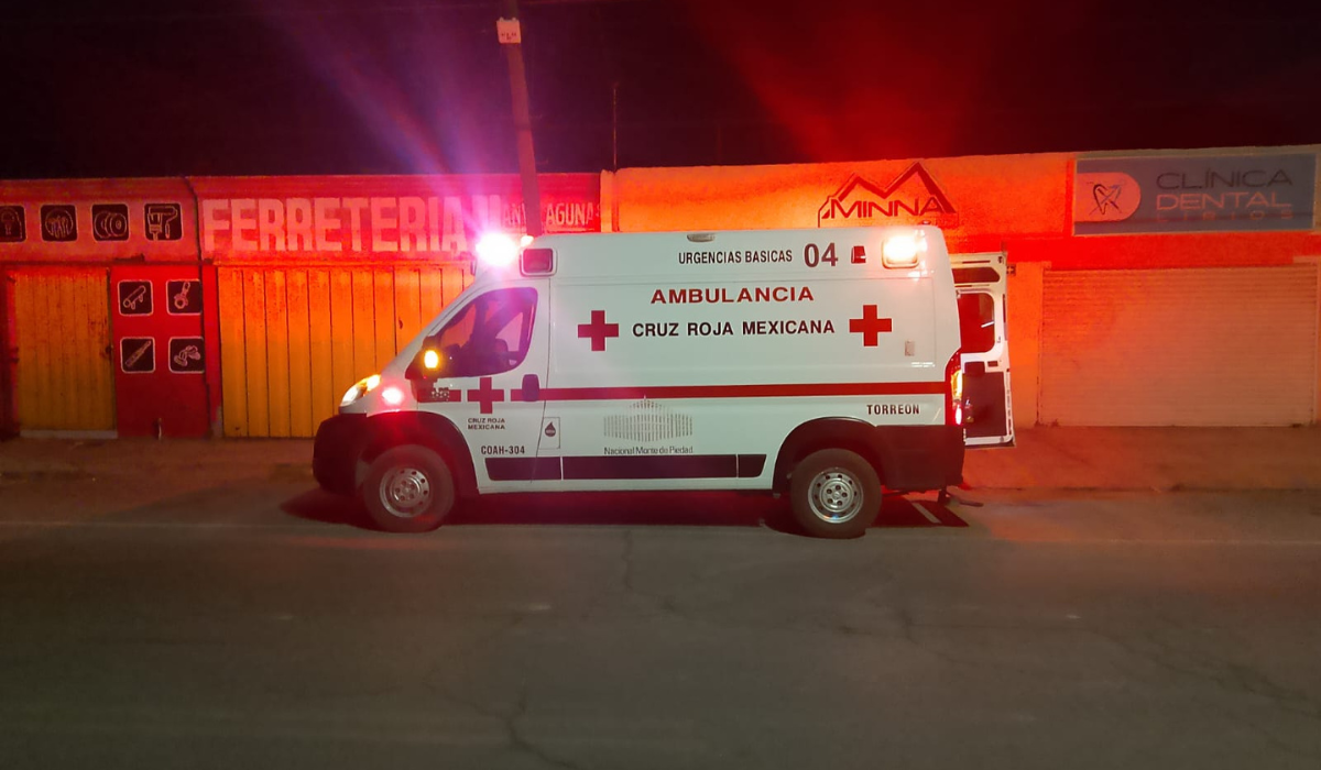 Automóvil impacta a motociclista en la colonia Eduardo Guerra de Torreón
