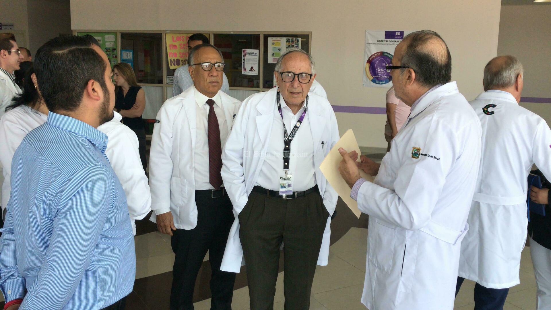 David Kershenobich, secretario de salud federal recorre Hospital General de Torreón