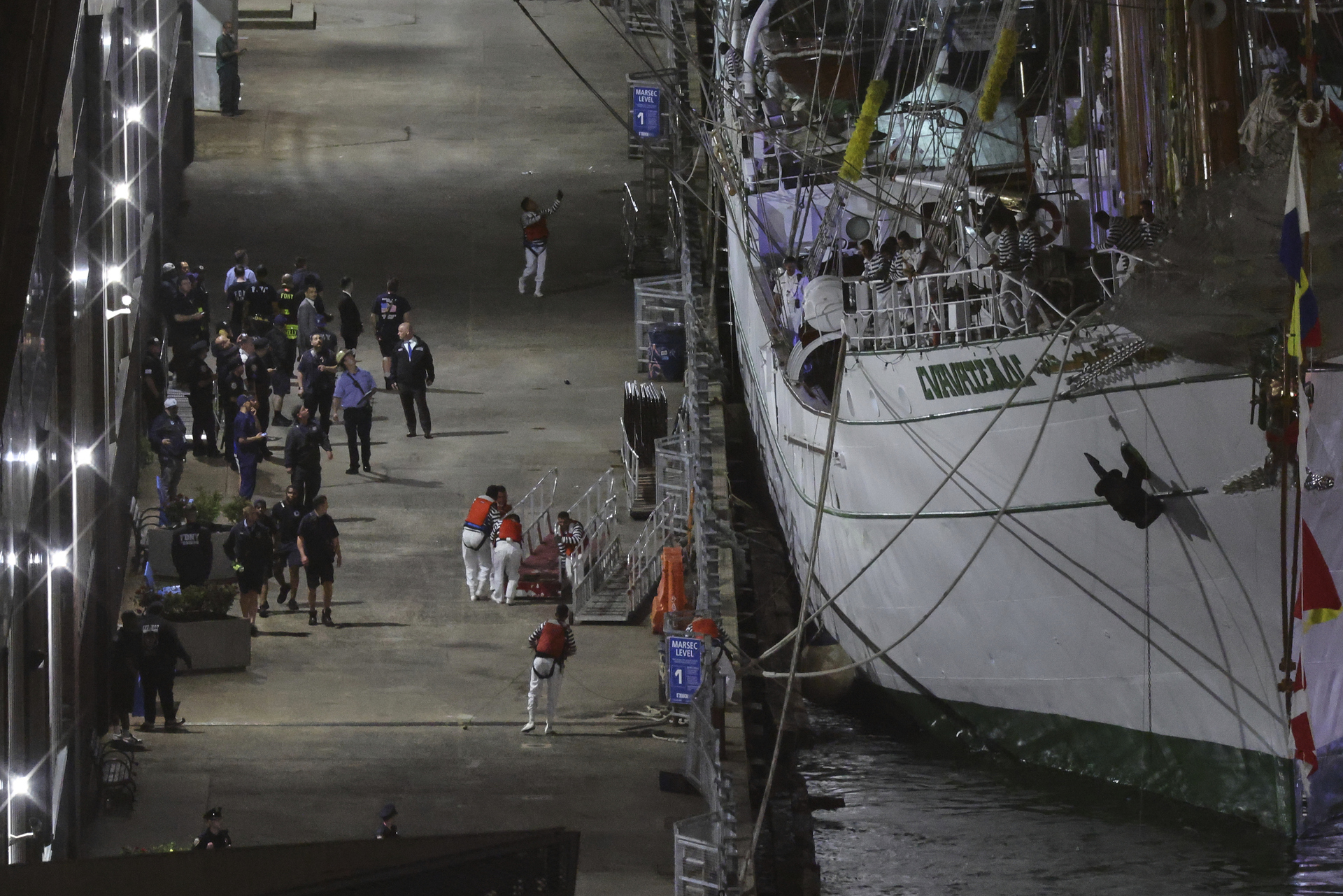 Identifican a los dos cadetes fallecidos en tragedia del Buque Cuauhtémoc en Nueva York
