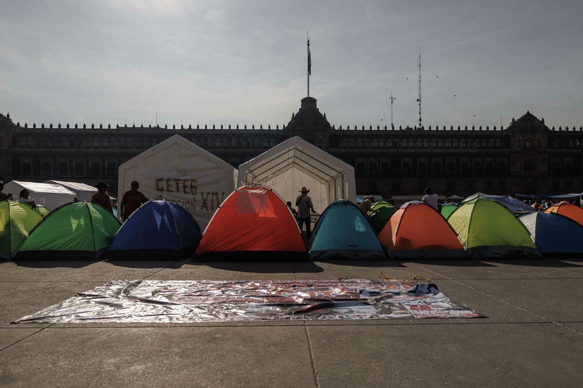 CNTE acuerda levantar el paro y plantón tras más de 15 días de protestas en el Zócalo