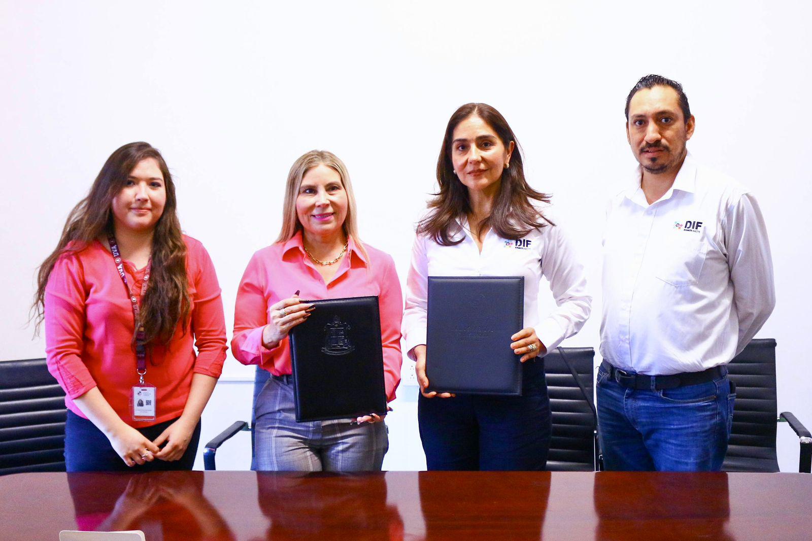 DIF Ramos Arizpe y Universidad Vizcaya firman convenio para fortalecer atención social y formación profesional