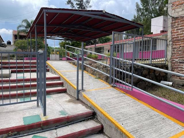 Inicia licitación para rehabilitación de escuelas en Mérida