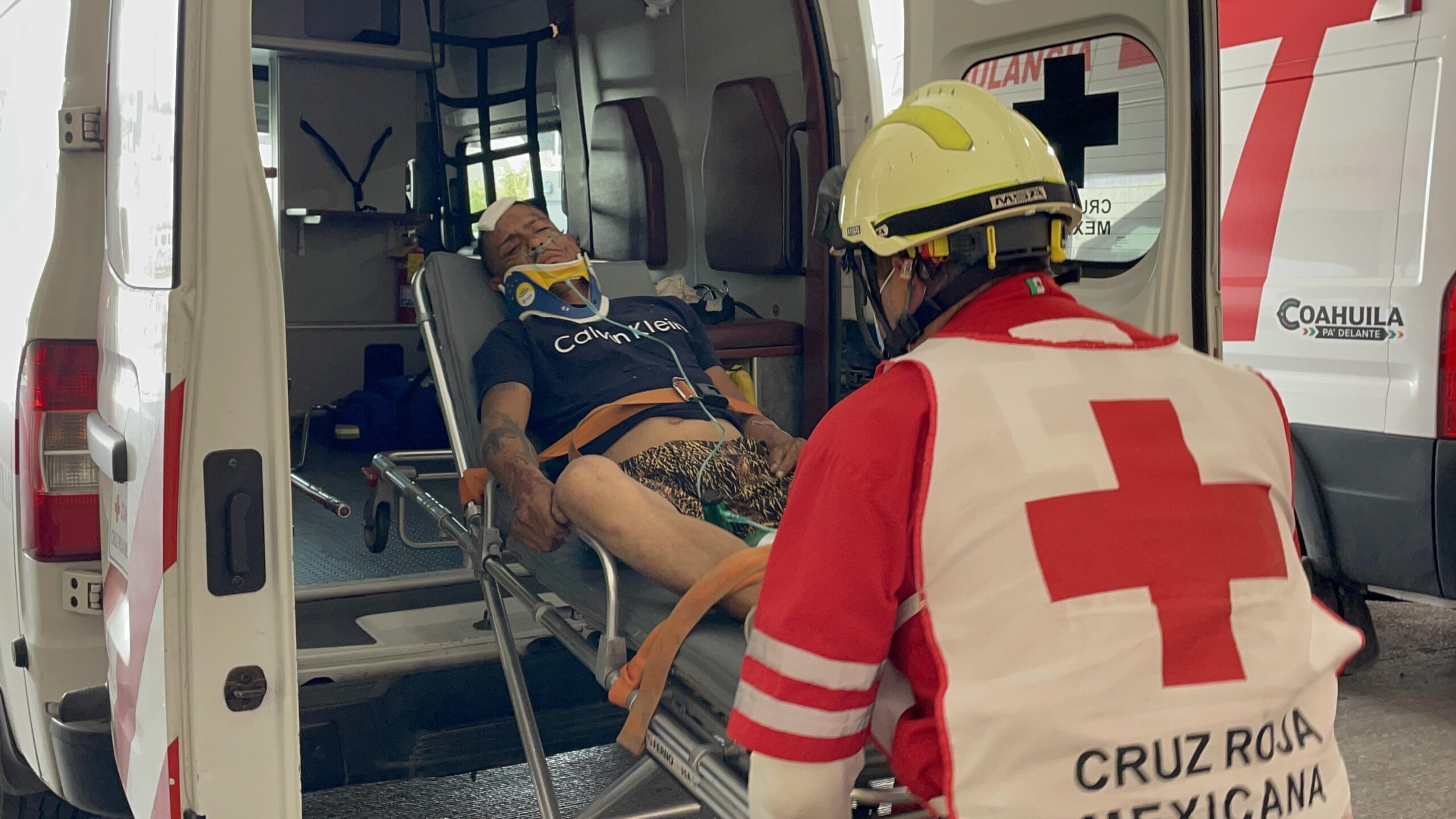 Vuelcan en la carretera a Zacatecas; uno de ellos se encuentra grave