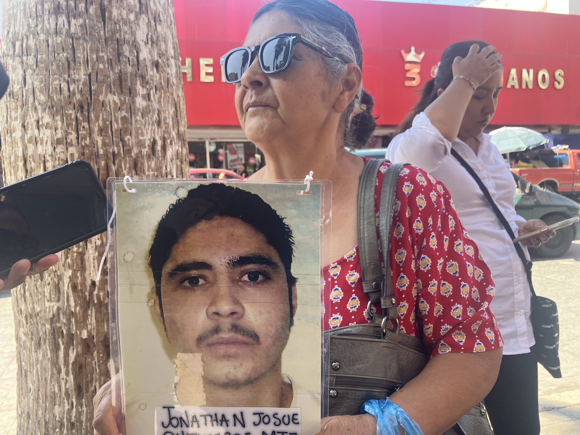 Desde hace más de 16 años, Catalina no sabe nada del paradero de su hijo