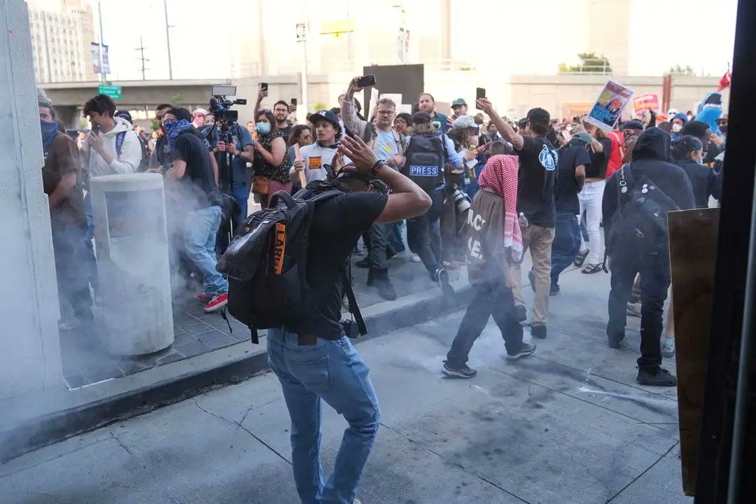 Reportan múltiples redadas de inmigrantes en Los Ángeles, suman decenas de detenidos