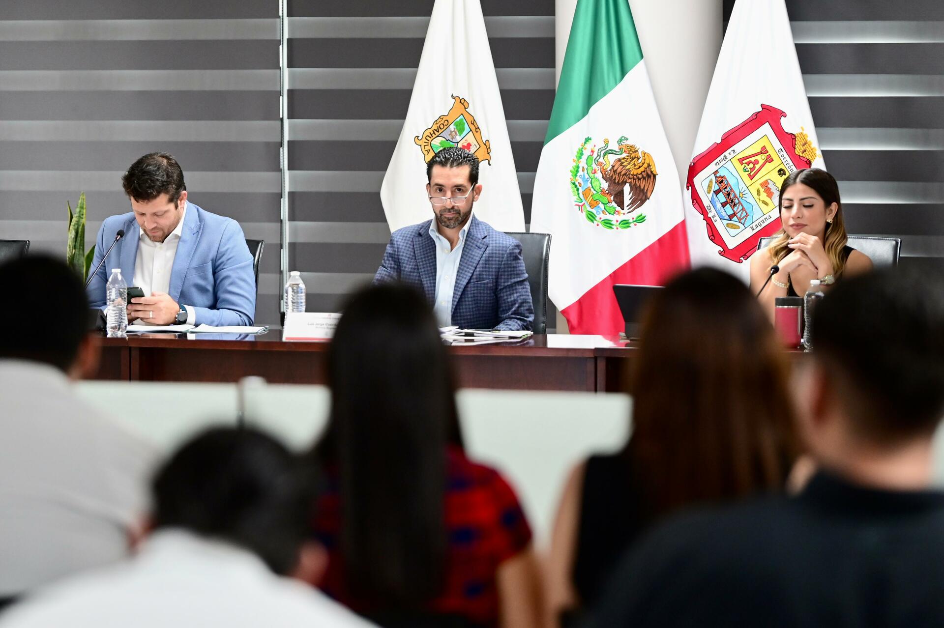 Aprueban convocatoria para designar nuevo contralor municipal; oposición exige transparencia en selección