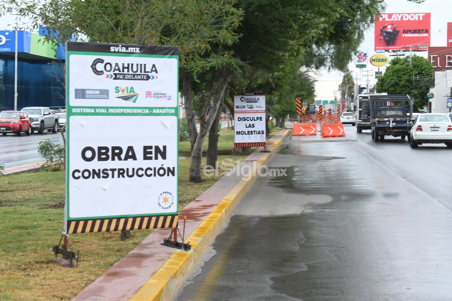 Ciudadana protesta contra Sistema Vial Abastos-Independencia en Torreón y acusa ecocidio