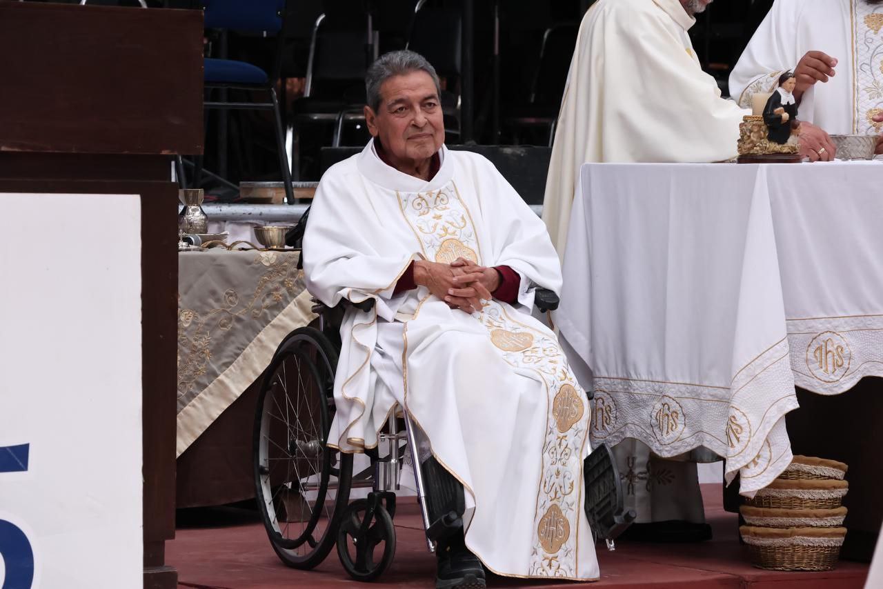 Fallece el padre Zatarain tras permanecer hospitalizado más de 20 días
