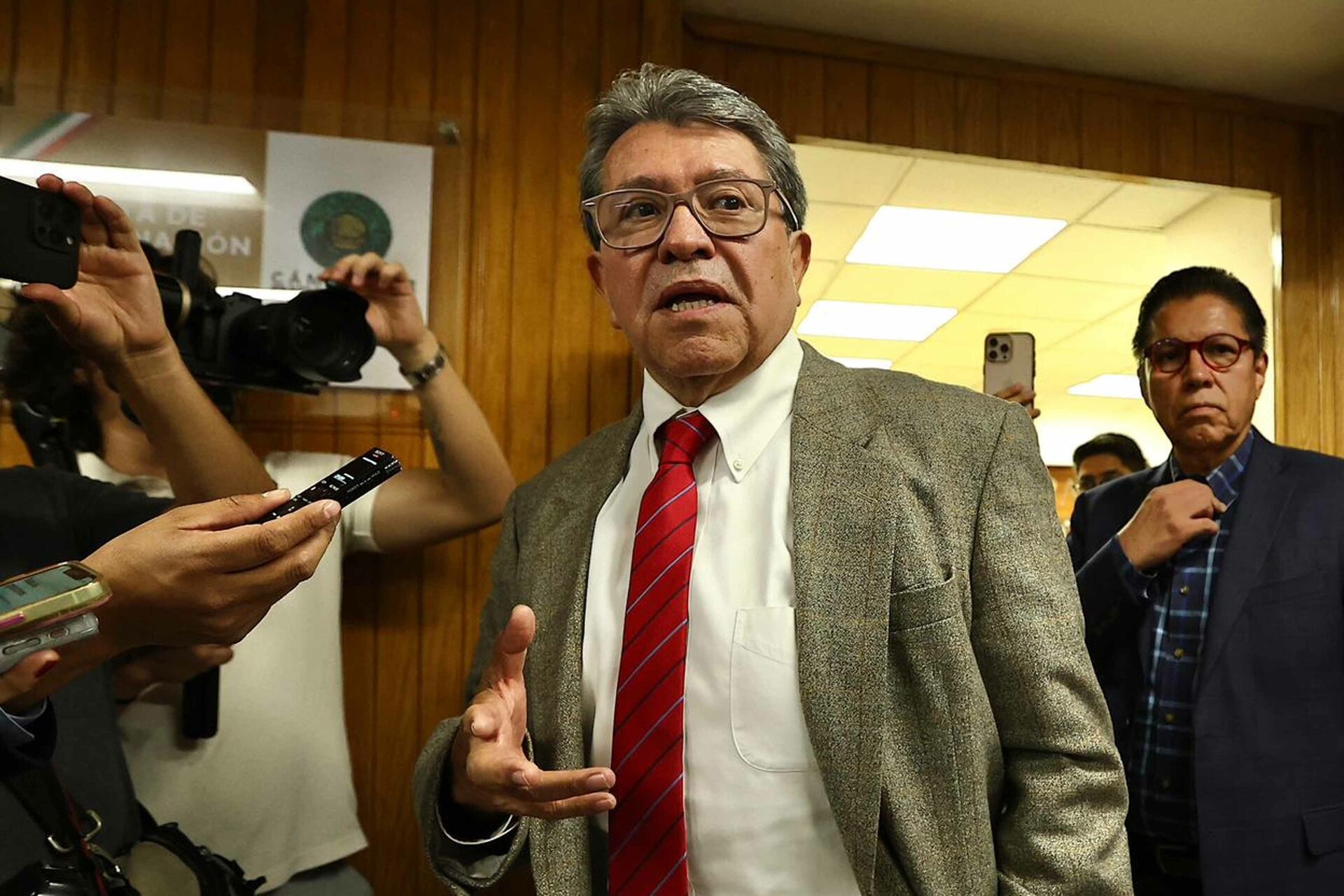 Monreal afirma que no hay consenso sobre perfiles del PAN para la Mesa Directiva