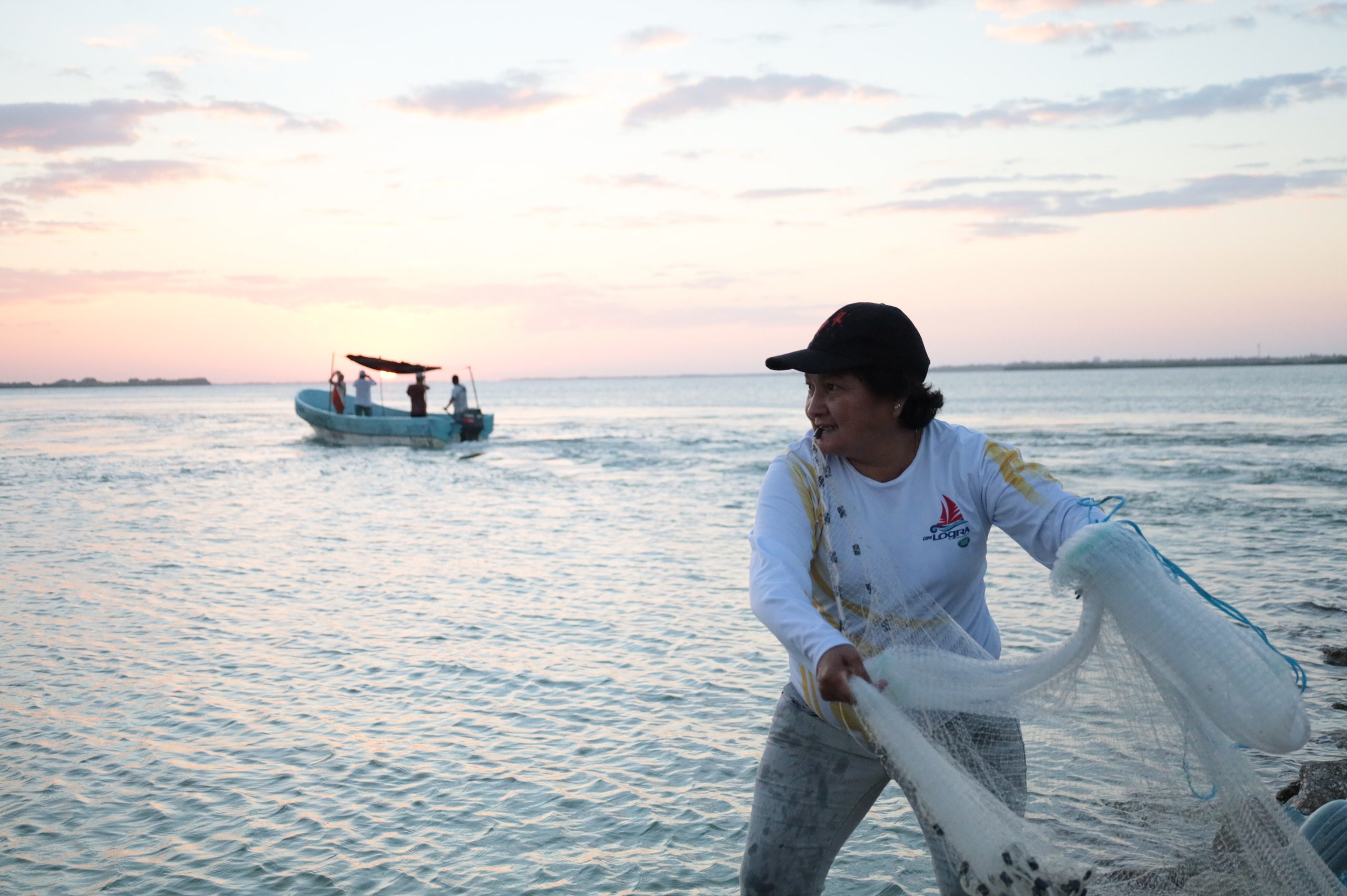 Entregarán apoyo de 6,600 pesos a pescadores durante la veda 2026