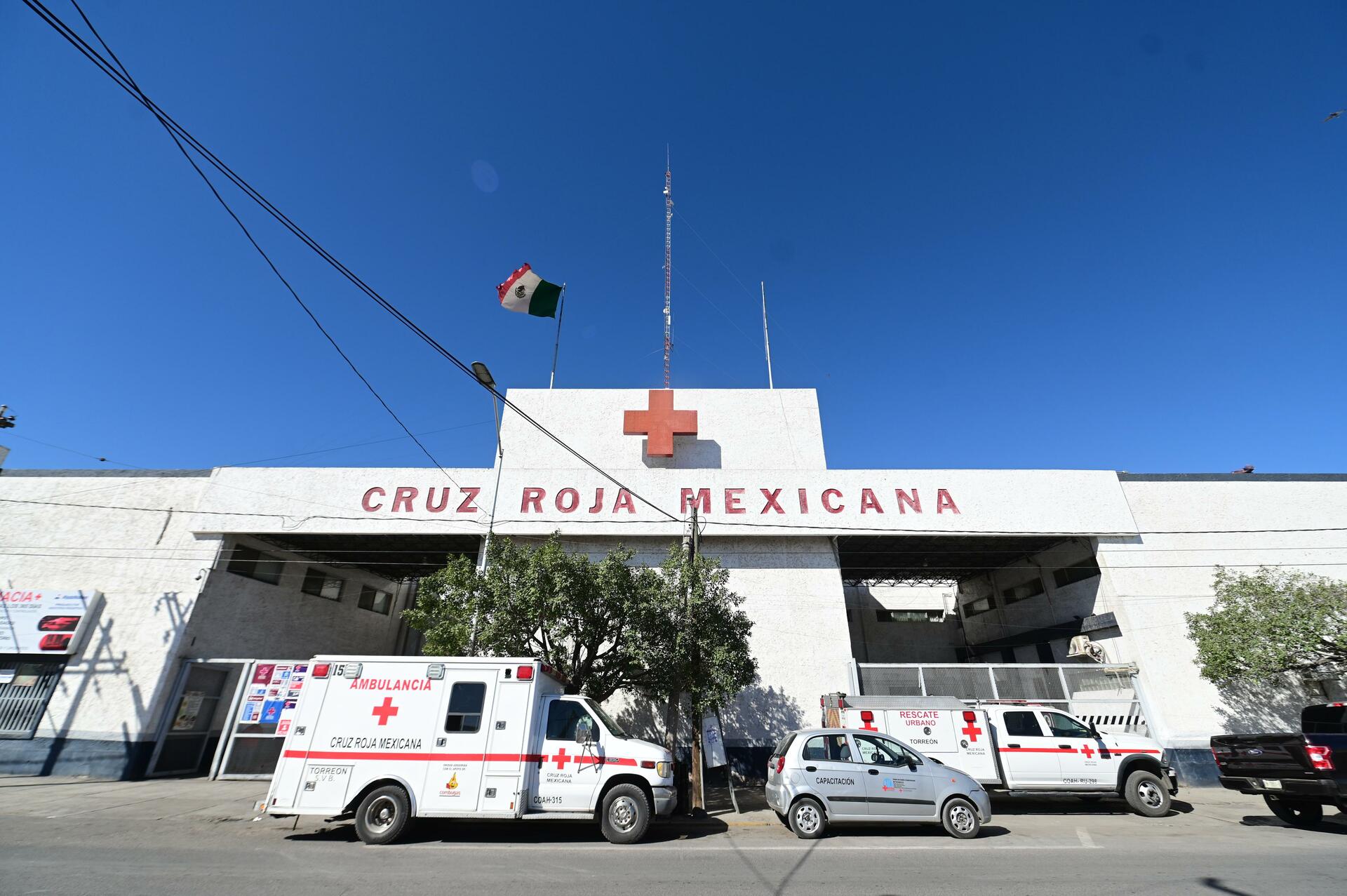 Hombre fallece en la Cruz Roja tras ingresar golpeado y apuñalado en Torreón
