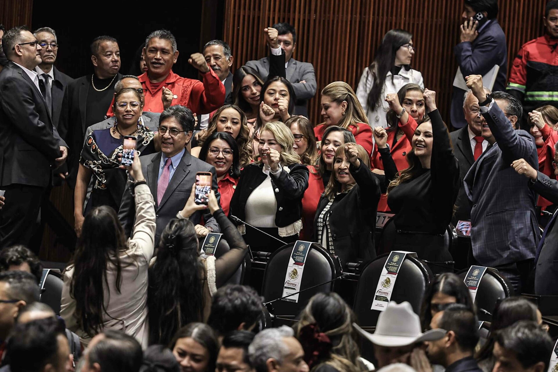 Diputados aprueban reforma de reducción de jornada laboral