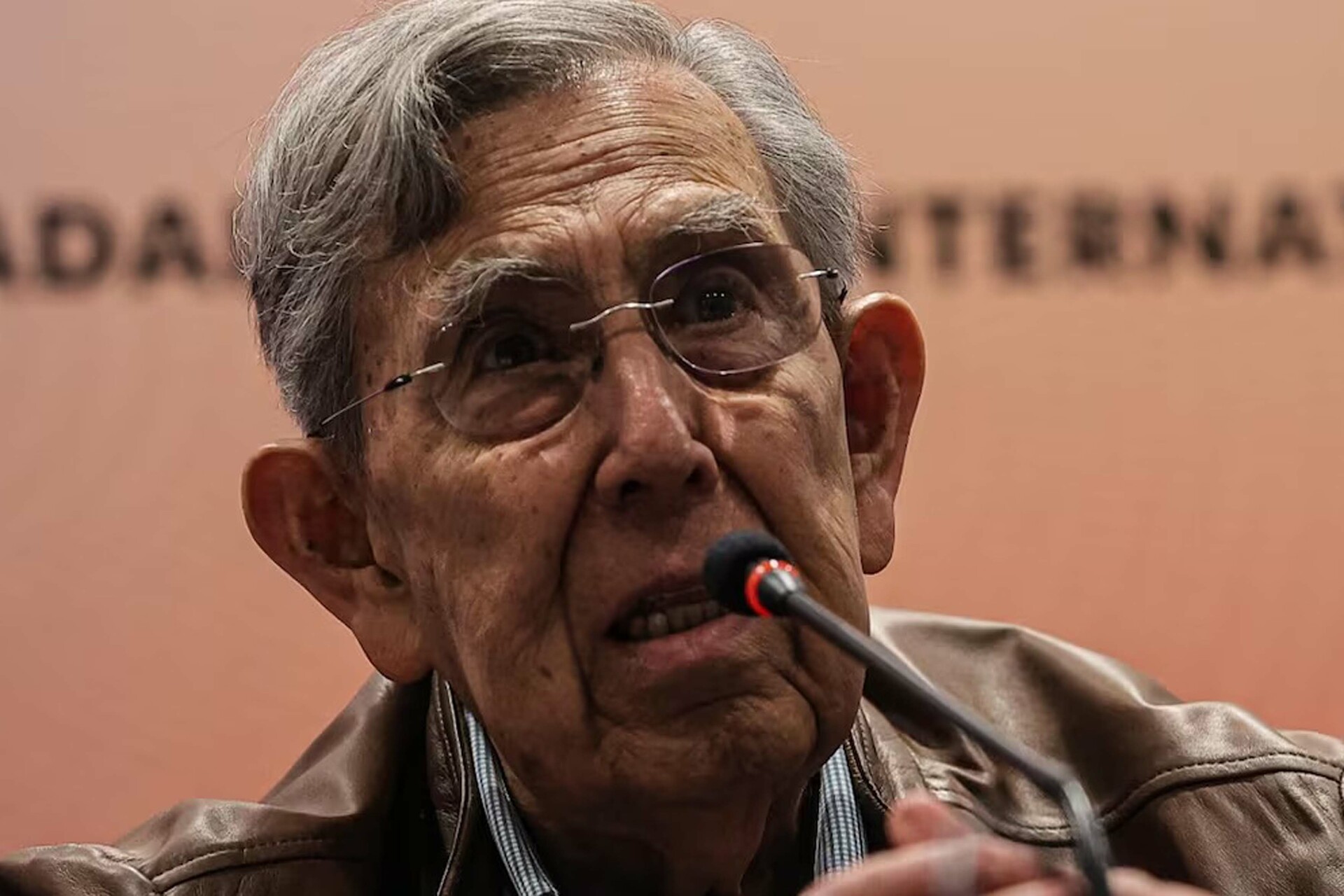 Dan a Cuauhtémoc Cárdenas área estratégica de Pemex