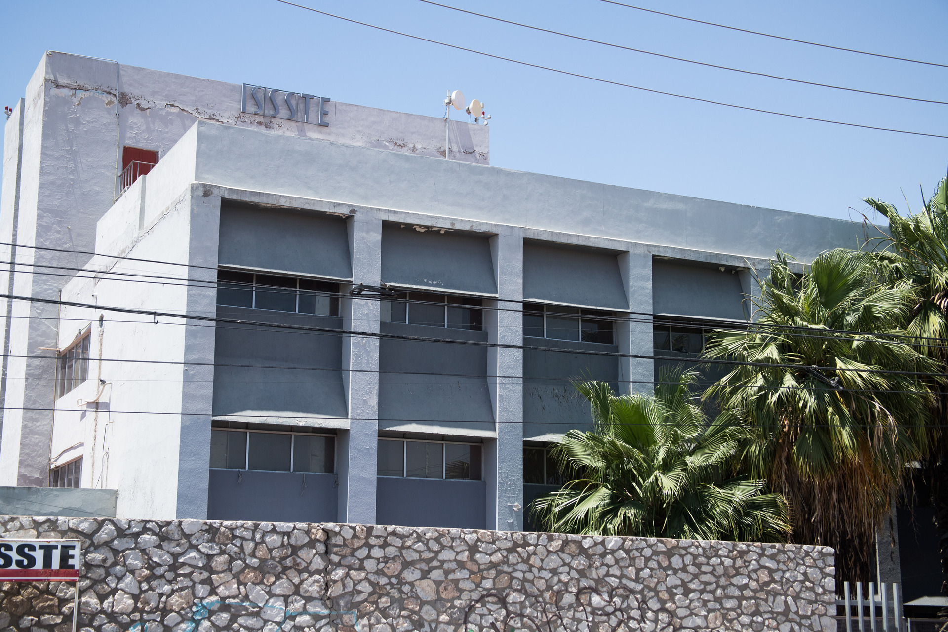 Buscan reconstruir el ISSSTE de Gómez Palacio tras fallas estructurales