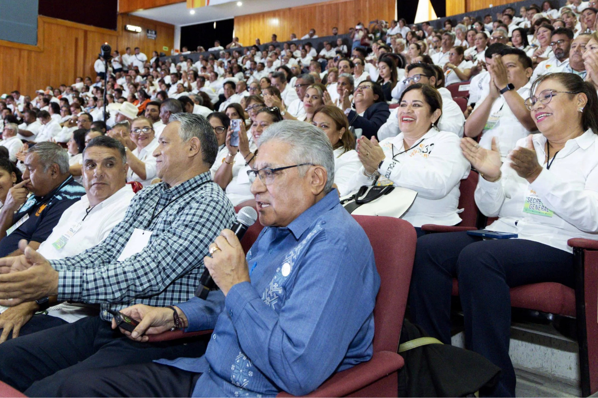 SNTE busca aumento salarial superior al 13% en 2026