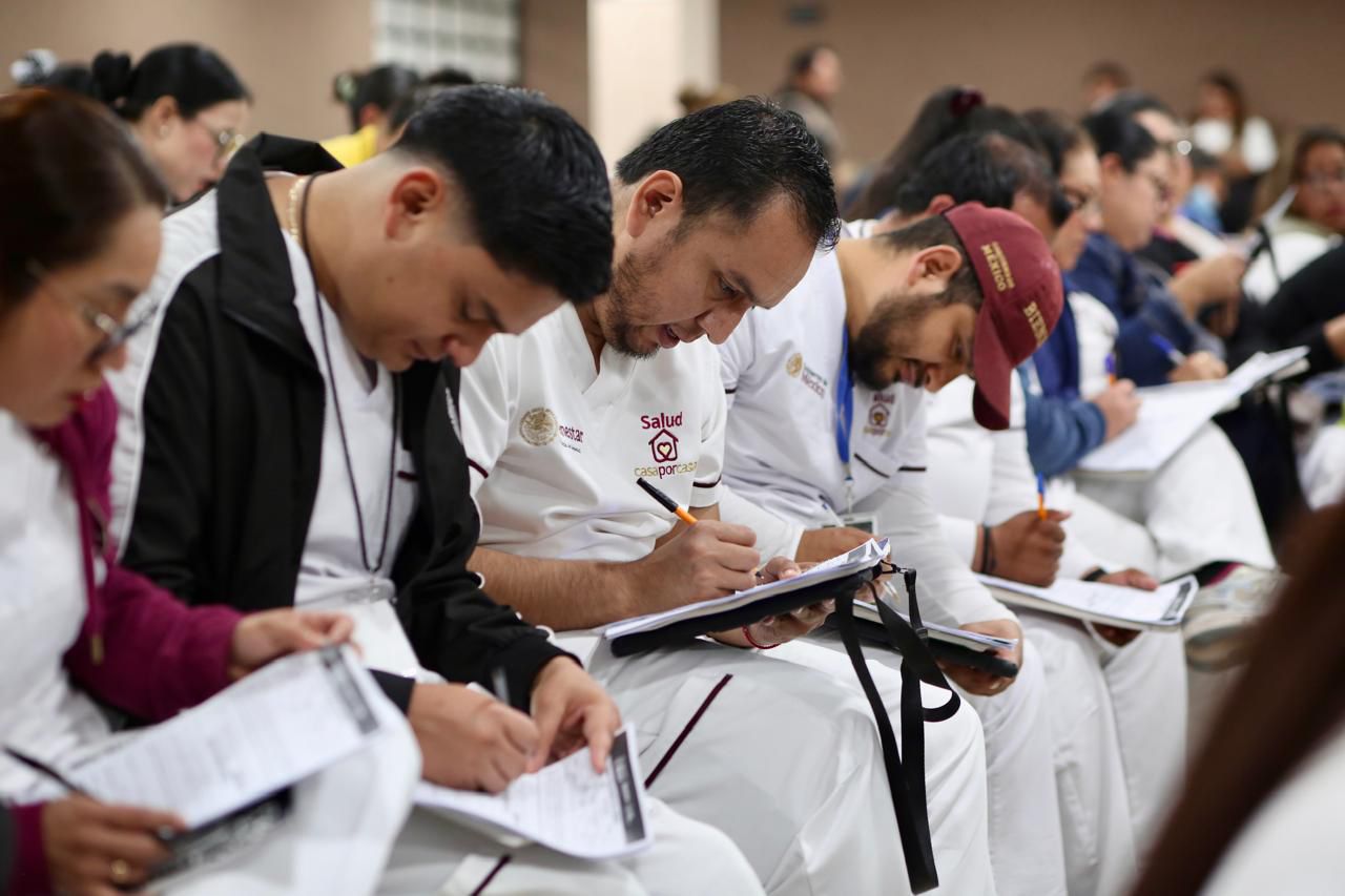 Bajo, número de servidores de la salud en Durango