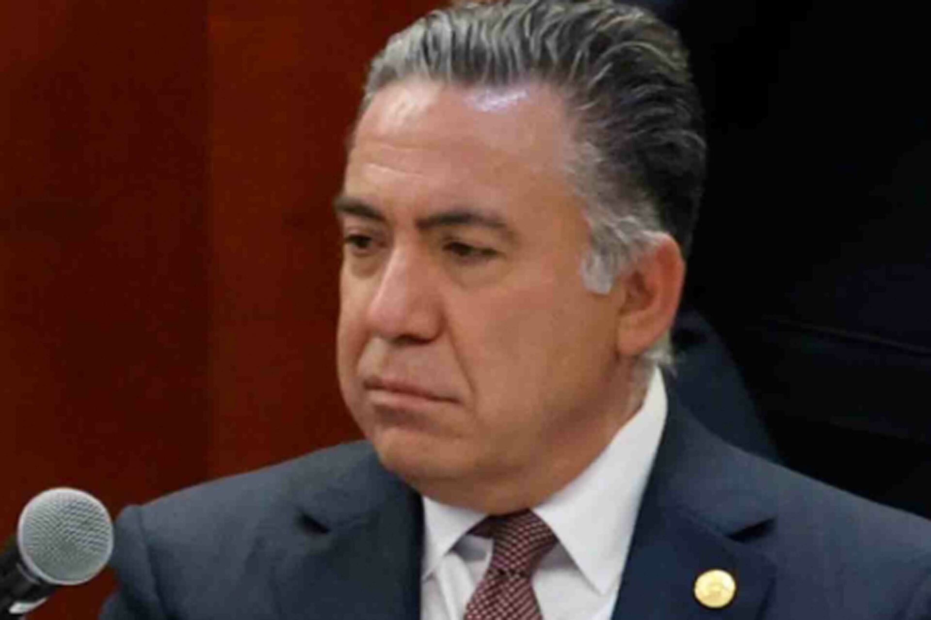 Senador Enrique Inzunza niega contacto con EU