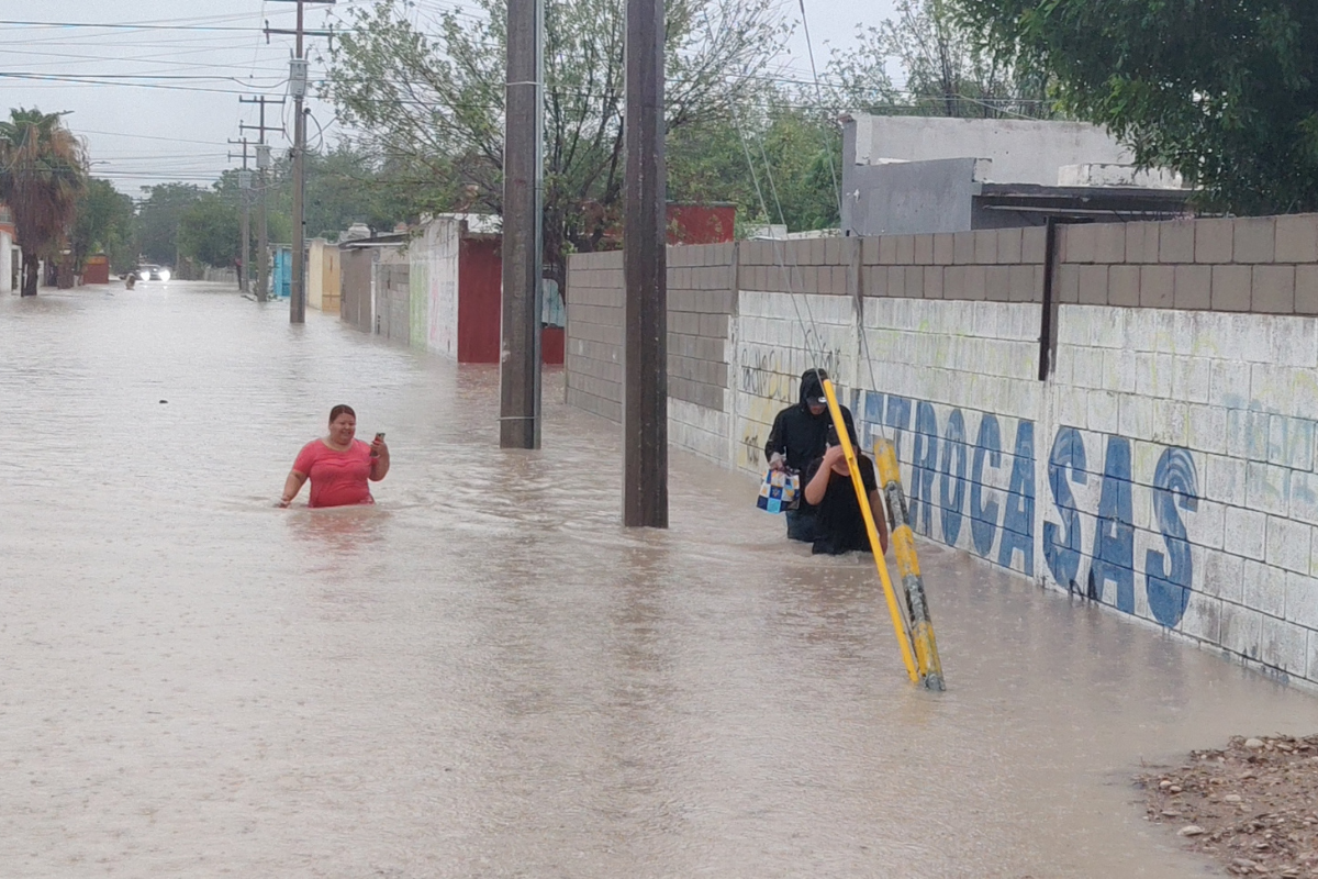 ‘Es una tristeza, por perder nuestras cosas en un cerrar de ojos’: vecina afectada en Piedras Negras