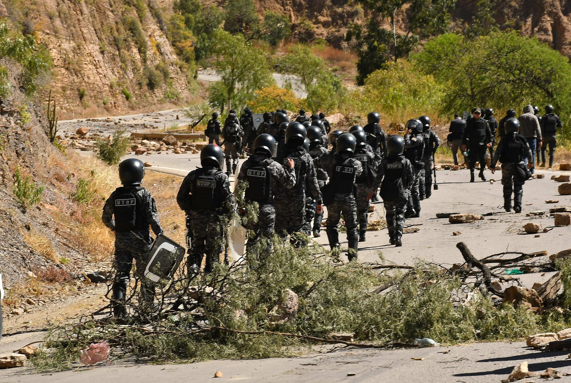 Bolivia declara estado de excepción contra manifestaciones