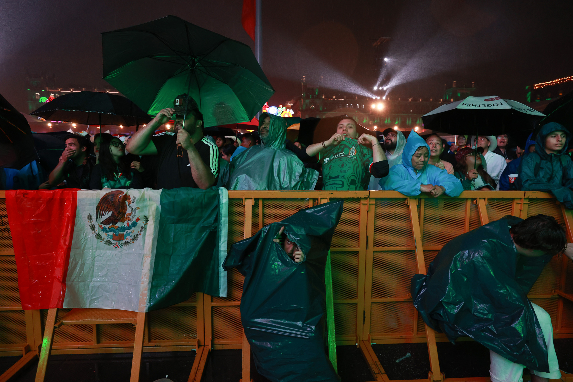 ¿Se cancela México vs Ecuador? La alerta por tormenta que pone en duda el partido de hoy