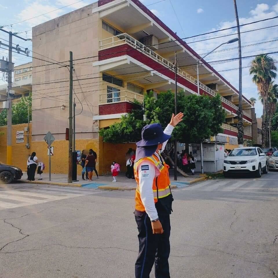 Refuerzan operativo en Torreón por regreso a clases
