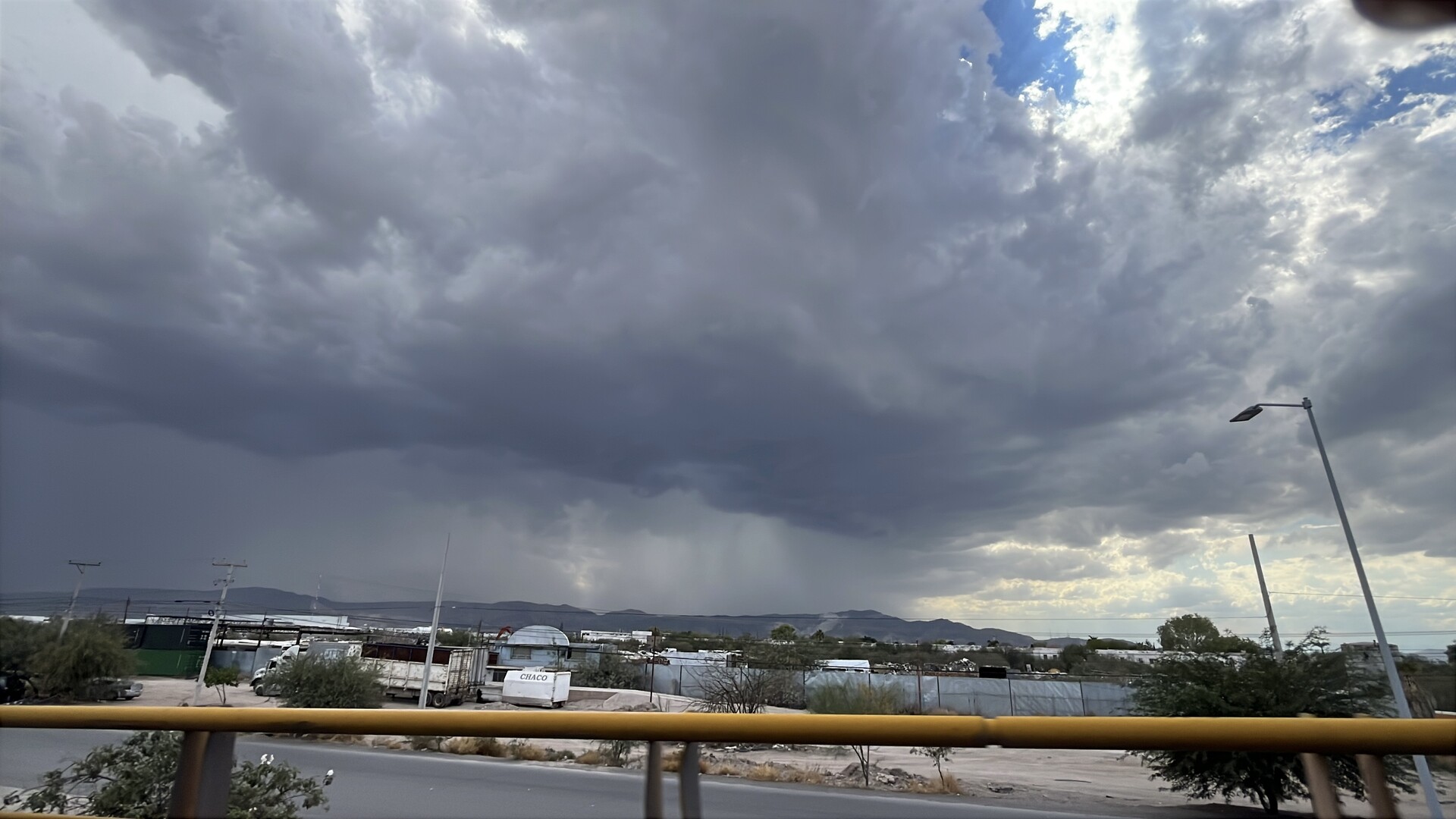 Lluvia y viento afectaron al servicio de agua en zona rural de Gómez Palacio