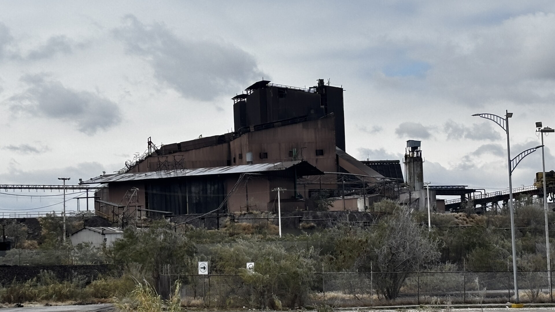 FGR investigará actuación de empresario en subasta de AHMSA por falta de garantía