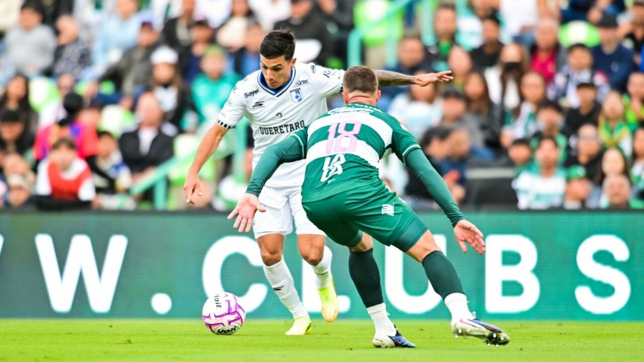 Santos golea a Querétaro y acumula 5 triunfos en fila