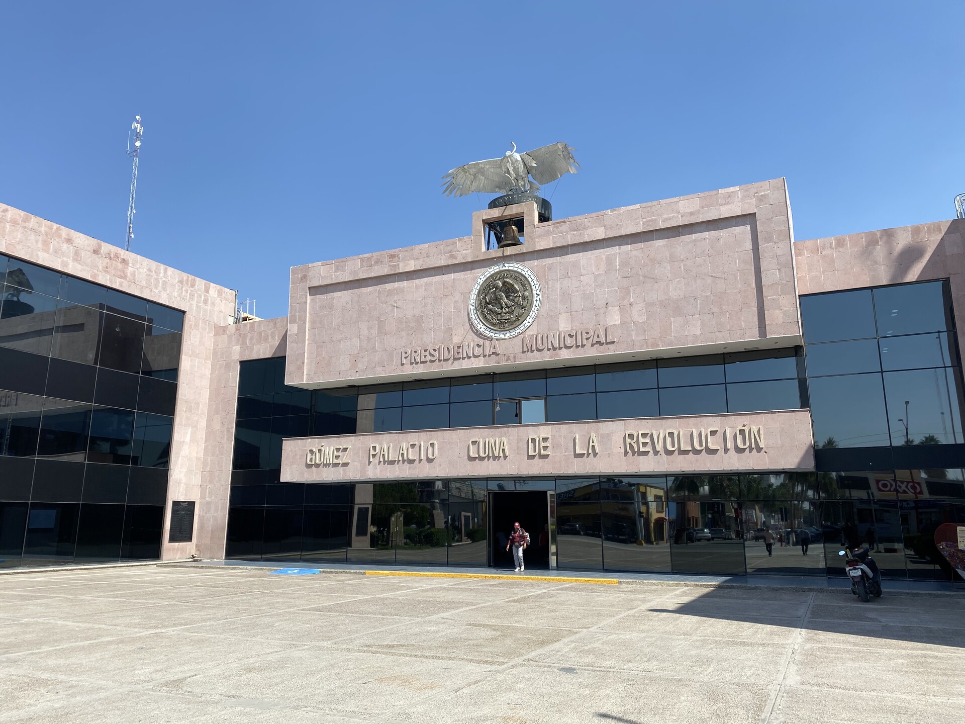 Descarta Betzabé Martínez nuevos impuestos en Gómez Palacio
